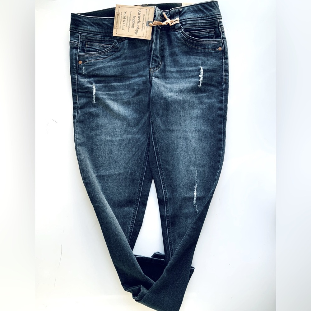 Democracy Women’s Ab Solution Straight Leg Jeans
